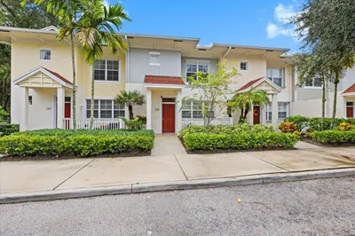 776 DAKOTA Drive #102 1