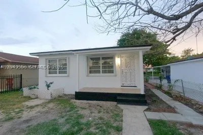3062 NW 60th St 1