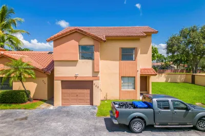 900 SW 113th Ter #900 1