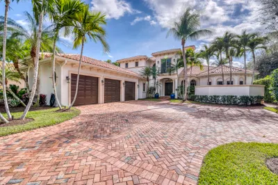 2860 Old Cypress N 1