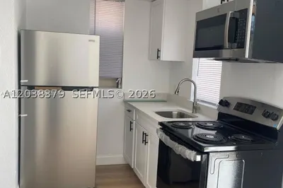 219 SW 21st Ave #3 1