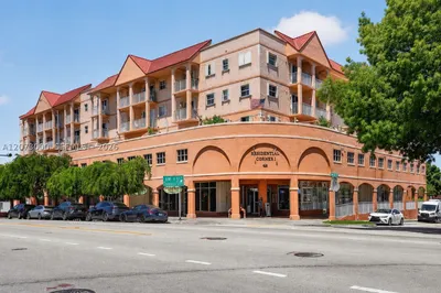 199 SW 12th Ave #415B 1