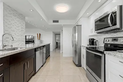 2017 S Ocean Dr #209 1