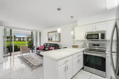 2400 S Ocean Drive #5215 1