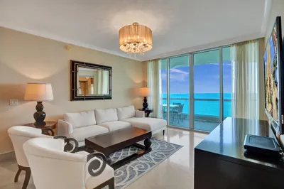 17875 COLLINS Avenue #3103 1