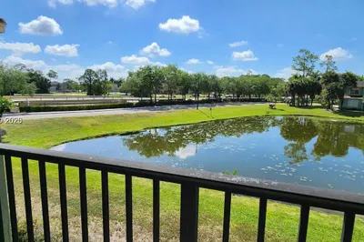 280 Crestwood Cir #204 + GARAGE 1