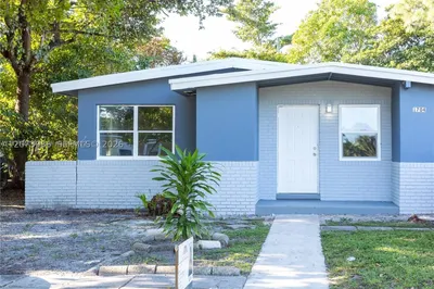 1704 NW 18th St 1
