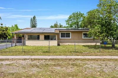1-web-or-mls-A7402240