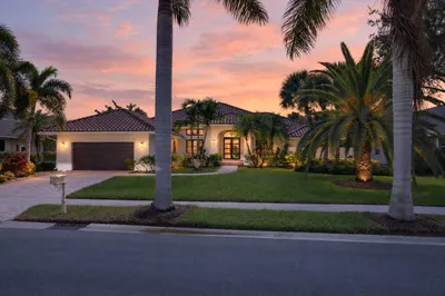 332 Palm Boulevard 1