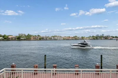511 Bayshore Drive #206 1