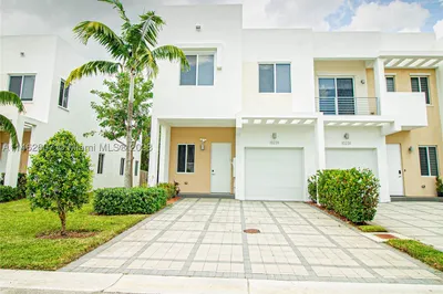 10239 NW 72nd Ter #10239 1