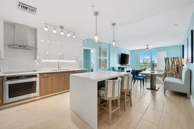 236 SE 5th Avenue #301 1