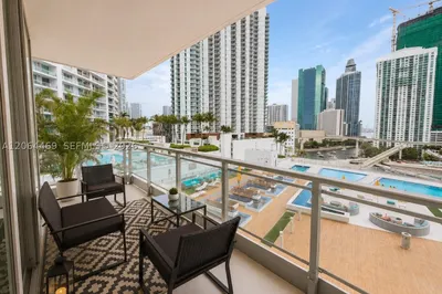92 SW 3rd St #1210 1