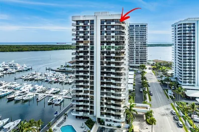 108 Lakeshore Drive #38-Ph 1