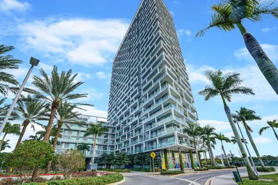 2000 Metropica Way #604 1