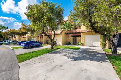 3915 Adra Ave #F-46A 1