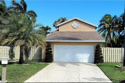 1210 NW 20th Avenue 1