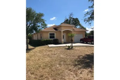 101 SW 11th Avenue 1