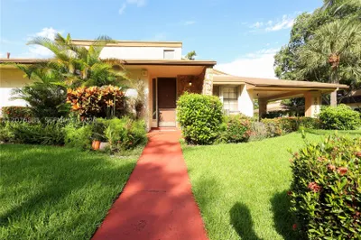 8050 Palmetto Palm Cir #55 1