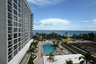 10275 Collins Ave #619 1