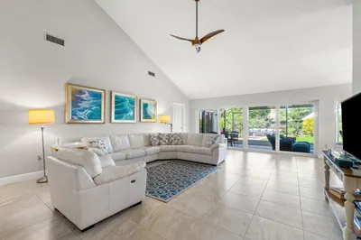 222 Cape Pointe Circle