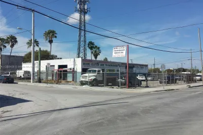 60 NW 20th St 1