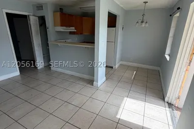 95 NE 41st St #N202 1