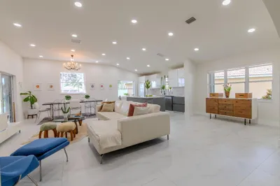 04 Living Room