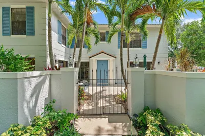 352 Prestwick Circle #2 1