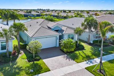 12186 SW Jasper Lake Way 1