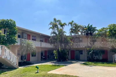 200 E Ocean Avenue #10 1