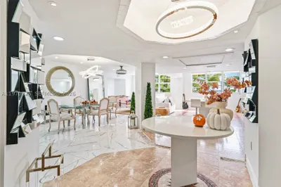 905 Brickell Bay Dr #230 1