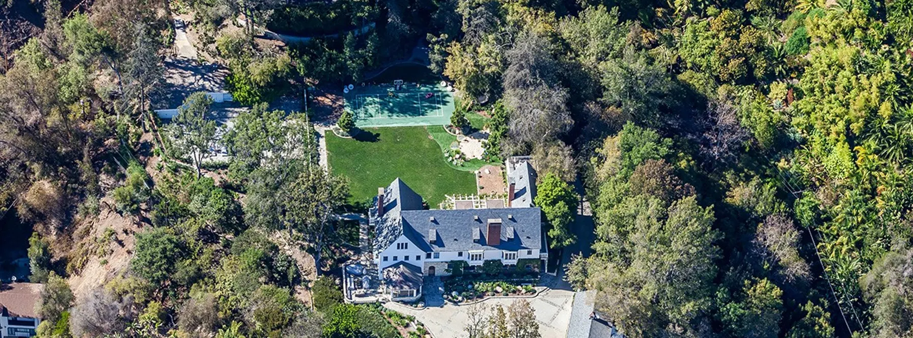 Sandra Bullock's Wooded Estate - Echo Fine Properties, image size:1793x664