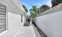 1461 E 7th Ct Photo