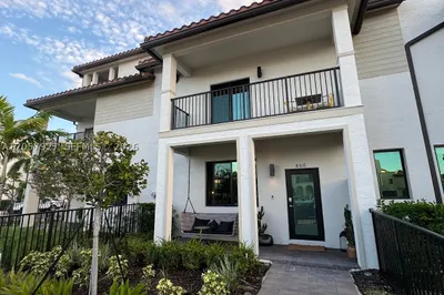 8316 NW 43rd St 1