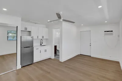 1720 N 17th Avenue #8 1