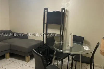 3610 NW 21st St #311 1