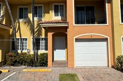 330 SW 2nd Ave #4 1