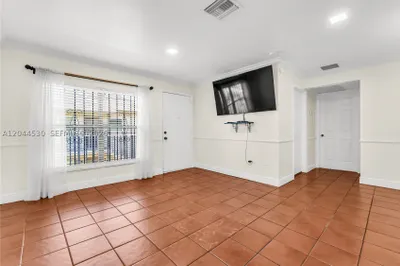 15350 SW 72nd St #24-24 1