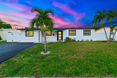 6335 Southgate Boulevard 1