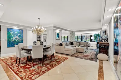 2333 Brickell Ave #206 1