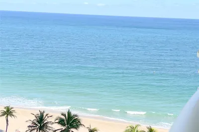 BREATHTAKING OCEAN VIEWS FROM BALCONY