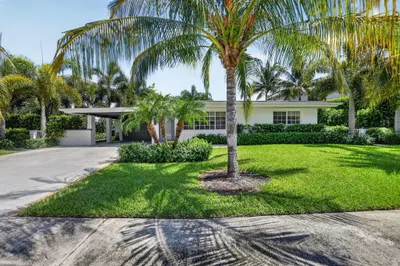335 NE 7th Street 1