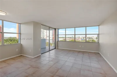 1300 NE Miami Gardens Dr #714E 1