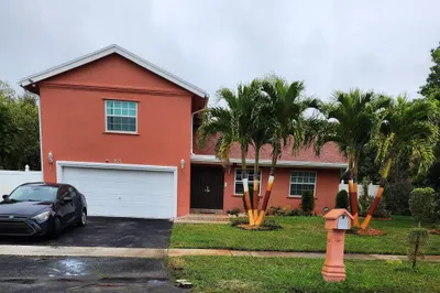 7527 SW 7th Court 1