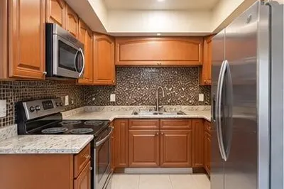 227 CASTLEWOOD Drive #207 1
