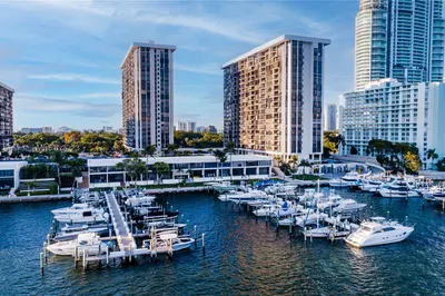 1865 Brickell Ave #ATH12 1