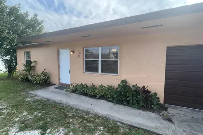 FRONT HOUSE