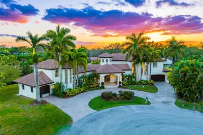 12000 NW 6th St 1