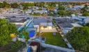 831 E 10th Pl Photo